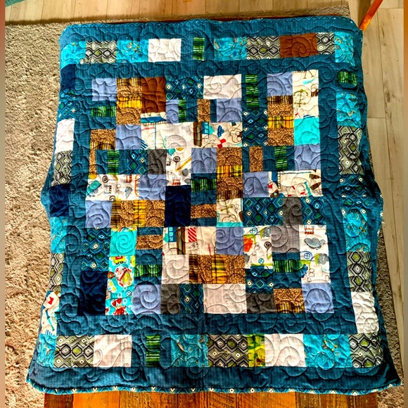 Flannel quilt with brown fleece backing - Picture 2 of 6